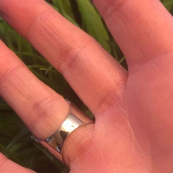 Sterling Silver CZ Ring - Picture 4 of 4